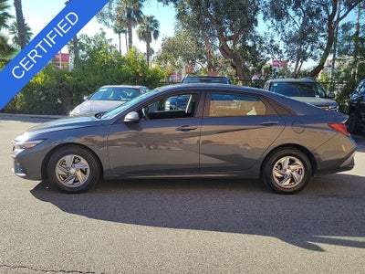 2024 Hyundai ELANTRA SE