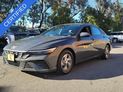 2024 Hyundai ELANTRA SE