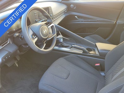 2024 Hyundai ELANTRA SE