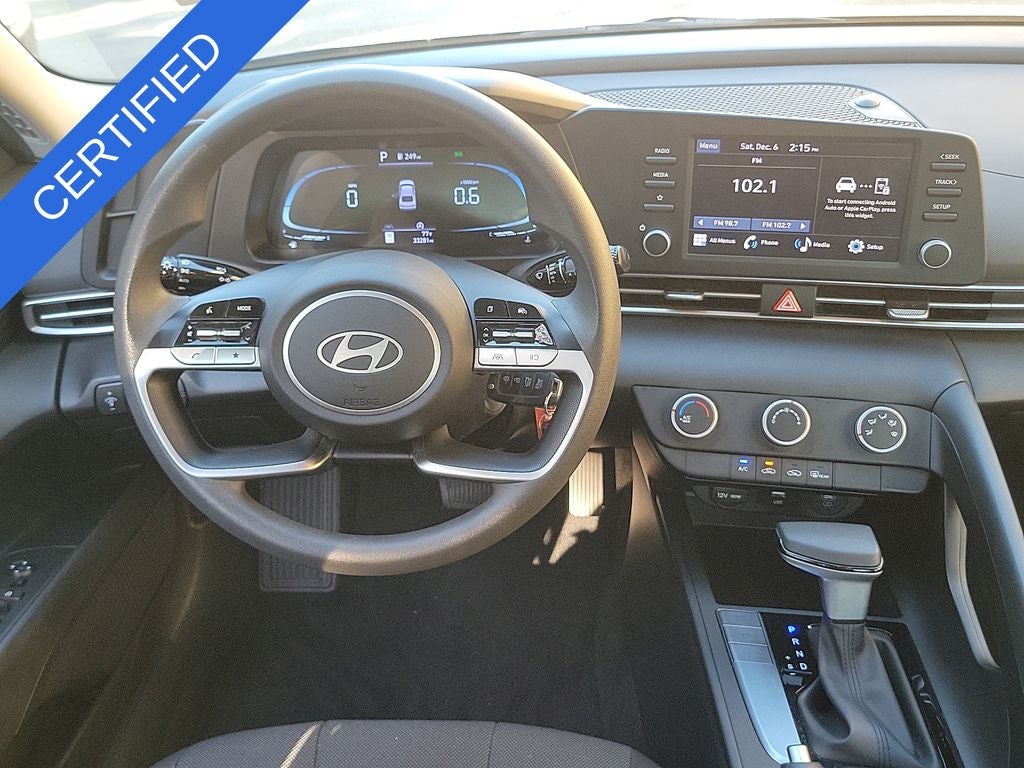 2024 Hyundai ELANTRA SE