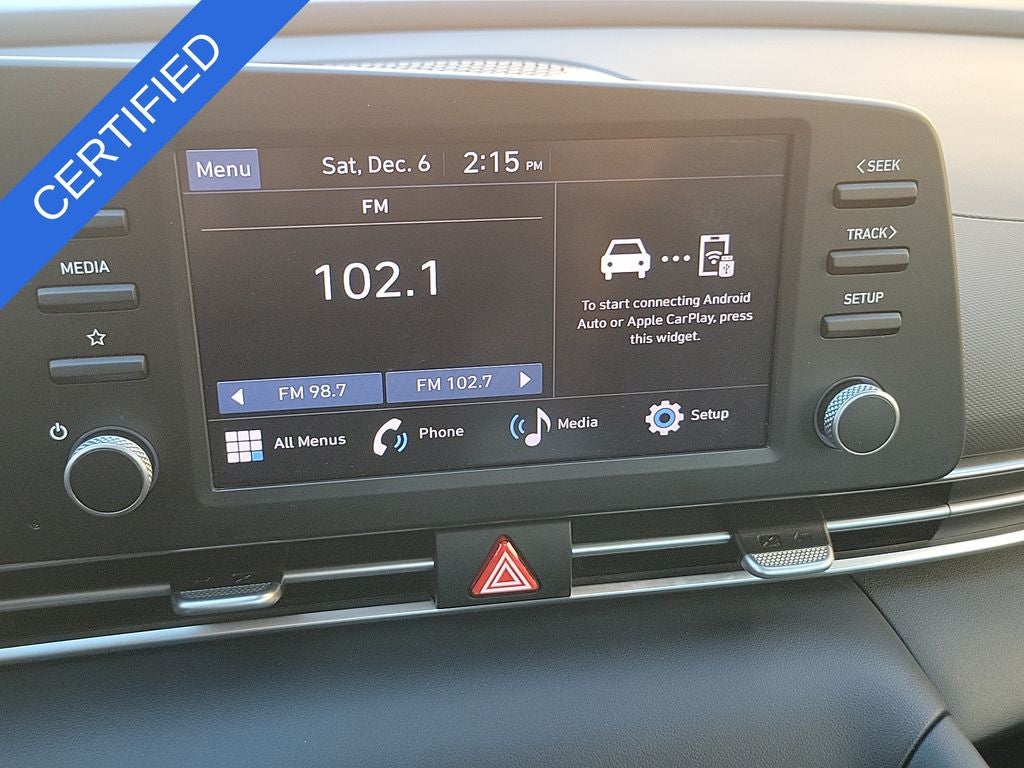 2024 Hyundai ELANTRA SE