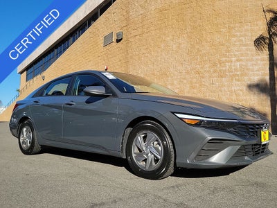 2024 Hyundai ELANTRA SE