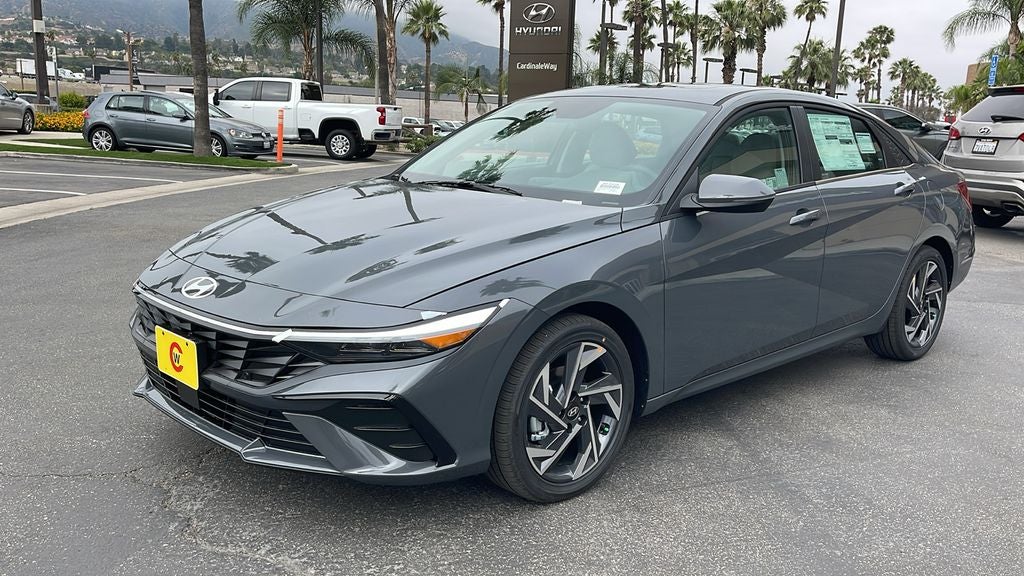 2025 Hyundai ELANTRA Limited