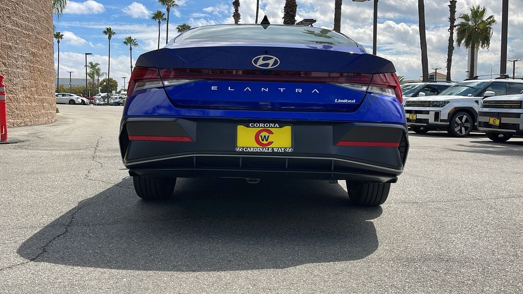 2025 Hyundai ELANTRA Limited