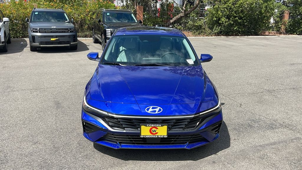 2025 Hyundai ELANTRA Limited