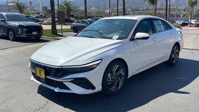 2025 Hyundai ELANTRA Limited