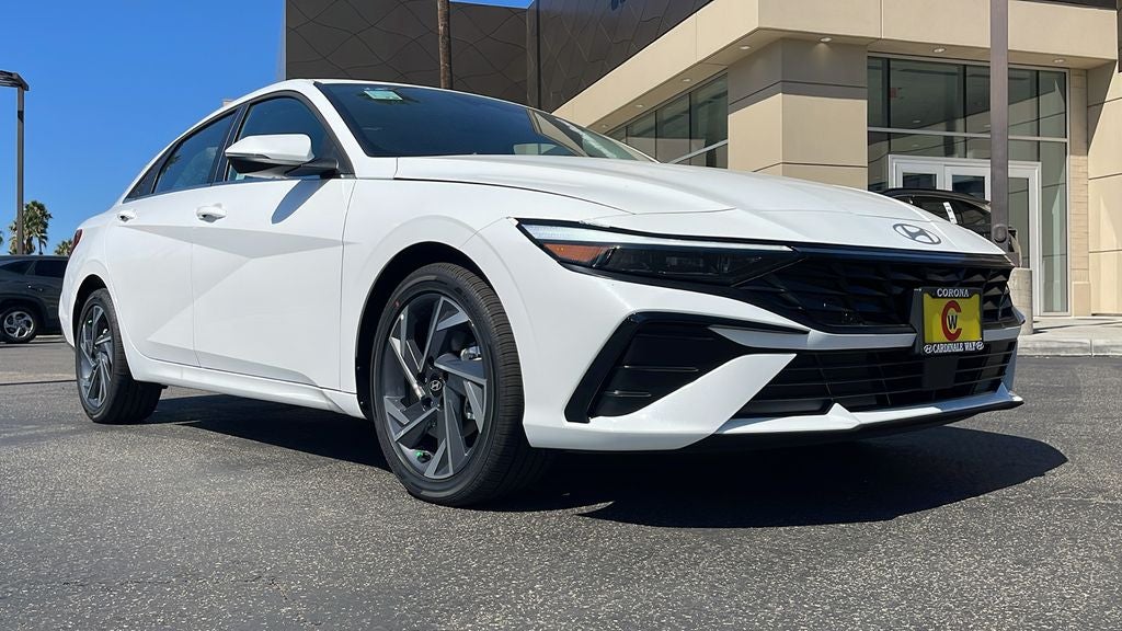 2025 Hyundai ELANTRA Limited