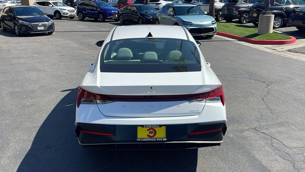2025 Hyundai ELANTRA Limited