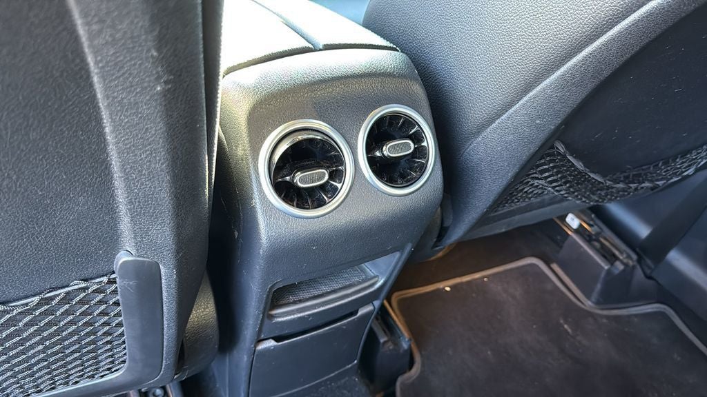 2021 Mercedes-Benz GLB 250 GLB 250