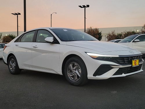 2026 Hyundai ELANTRA SE