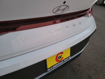 2026 Hyundai ELANTRA SE