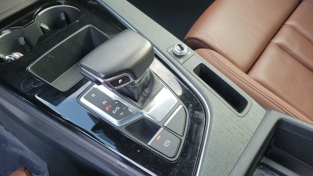 2024 Audi A4 45 S line Premium Plus quattro